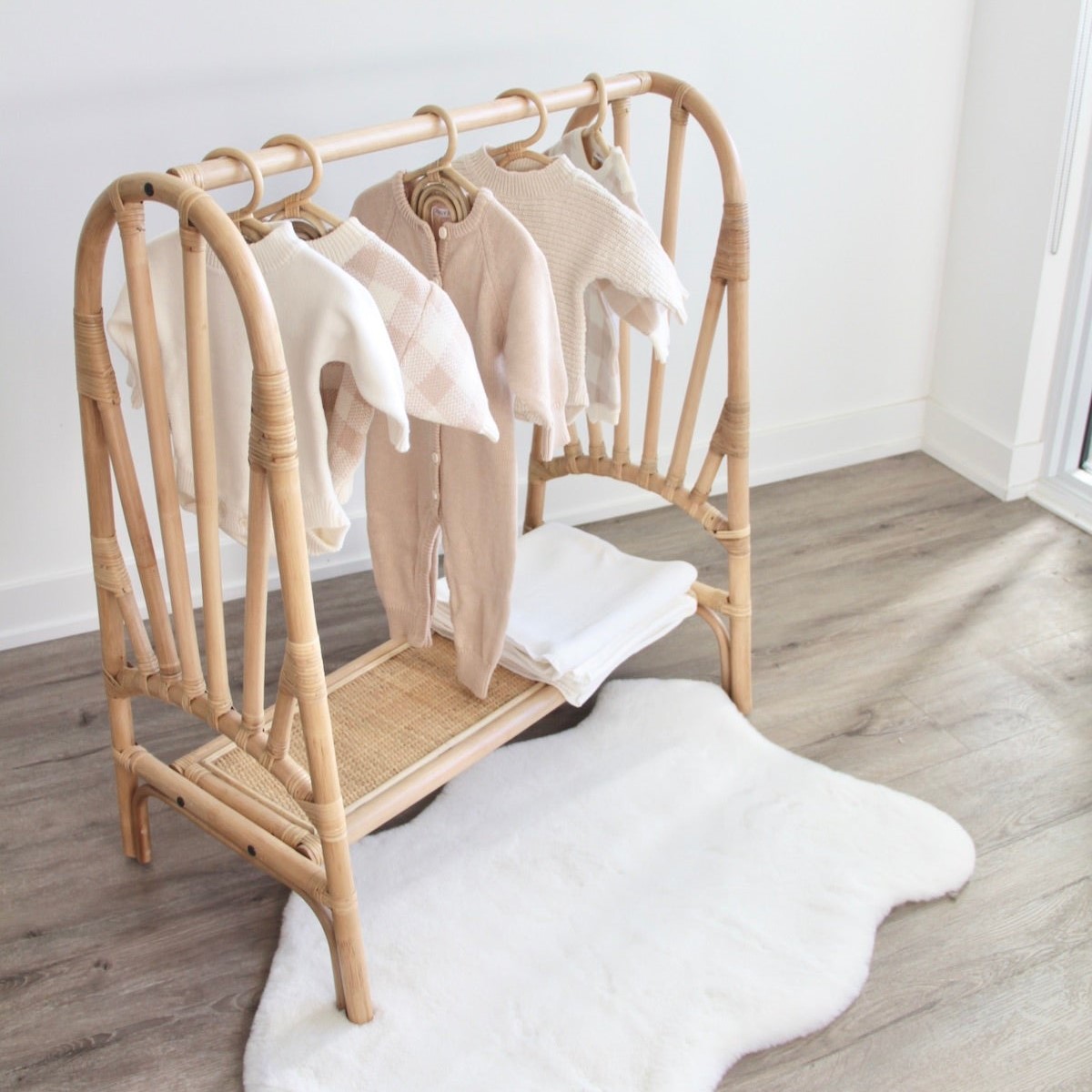 Cabides pequenos decorativos,  - Baby Clothing Hanging Rack avaliação e preço